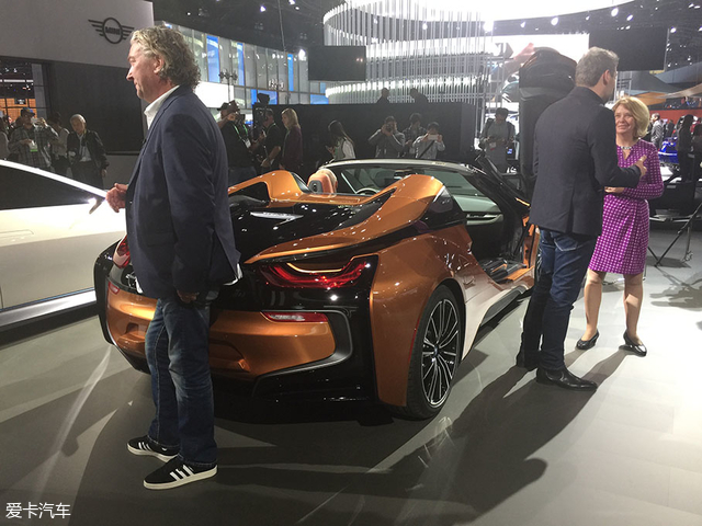 寶馬i8