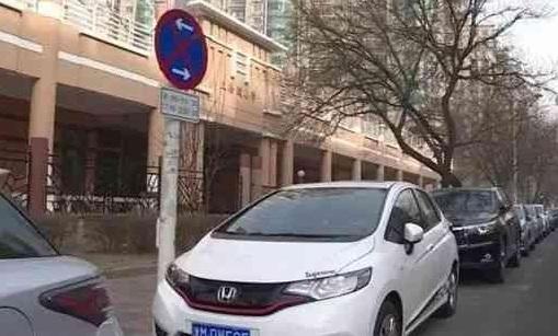 轉左不給，轉右也不給,這路應該怎么走呢？
