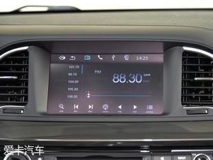 中國品牌轎車誰更強(qiáng) 紅旗H5競品對比