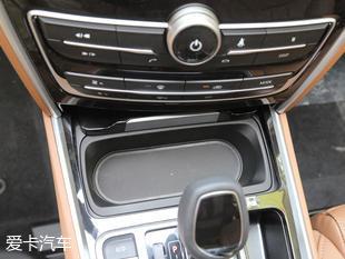 中國品牌轎車誰更強(qiáng) 紅旗H5競品對比