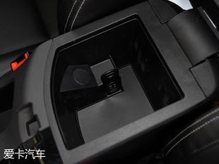 中國品牌轎車誰更強(qiáng) 紅旗H5競品對比