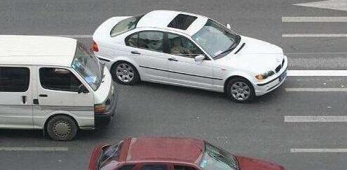 開車長了不自覺的七大“強迫癥”你有嗎？