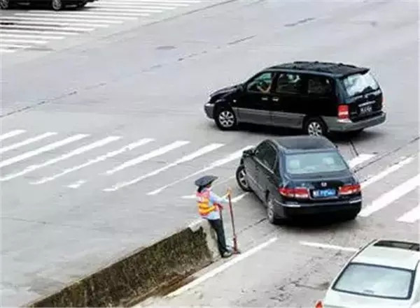綠燈掉頭一樣扣分，這些路況一定要小心