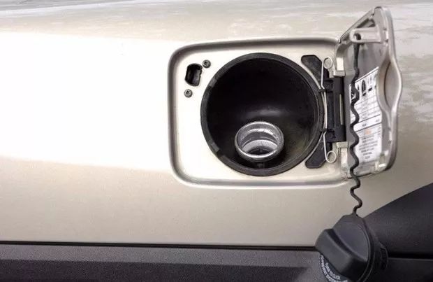 車企為了省錢，最喜歡對這些看不到的地方下手