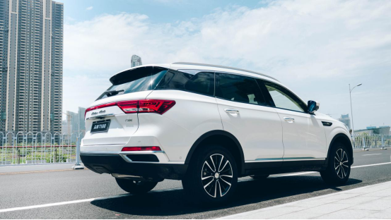 新時(shí)代國(guó)產(chǎn)suv，眾泰t500比長(zhǎng)安cs35更受青睞！1041.png