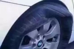 高速上爆胎，停車換胎算違章嗎？