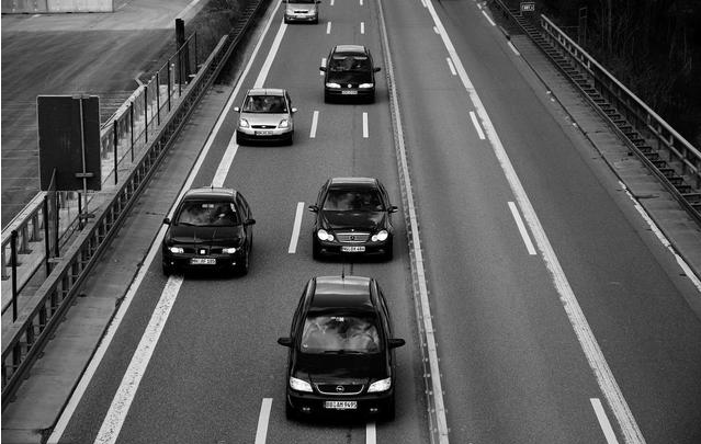老司機(jī)神總結(jié)：開車技巧順口溜 這波簡(jiǎn)直說到了我們的心坎