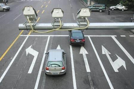教你識別各種違章攝像頭 開車再也不怕吃罰單
