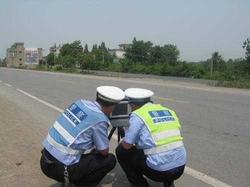 教你識別各種違章攝像頭 開車再也不怕吃罰單