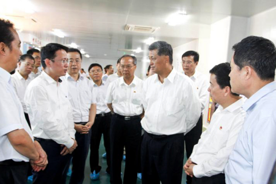天臣新能源：廣東省省長(zhǎng)馬興瑞、廣汽集團(tuán)董事長(zhǎng)曾慶洪一行到訪考察200.png
