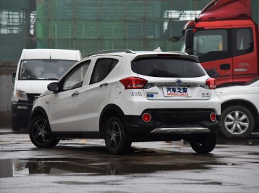 北汽新能源官方EC3官圖,成都車展，北汽新能源EC200