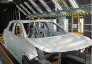 首車焊裝白車身下線 神龍汽車PHEV項目再迎突破！