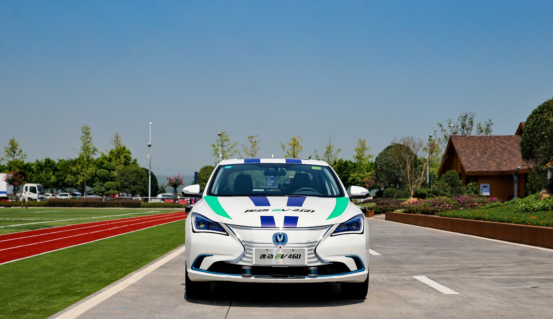配圖版【軟文】《智博會的網紅車——逸動EV460教你日省100元交通費！ 》938.png