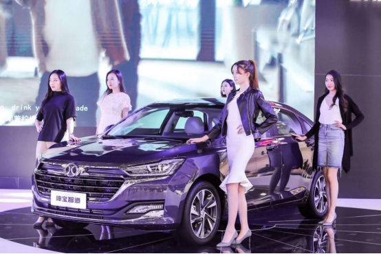 2.紳寶智道提示：這里有一條價值數萬元的“購車錦鯉”請查收！767.png