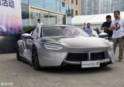 漢能集團太陽能電動車載入新世紀
