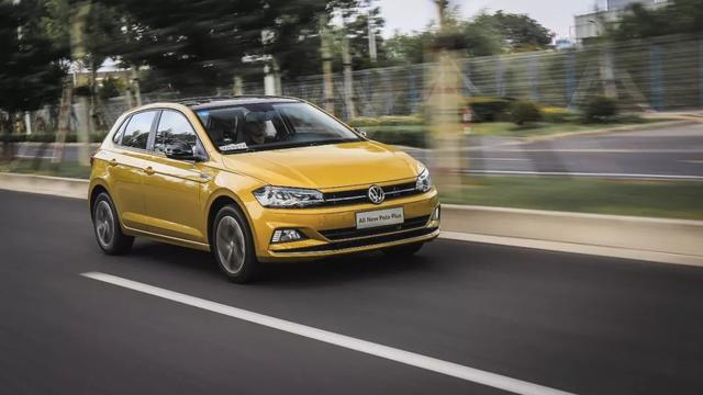 年輕人到底喜歡什么車？比亞迪e2和大眾POLO年輕力大比拼