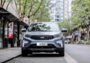 福特領(lǐng)界S三重防護24項安全配置保障駕乘安全